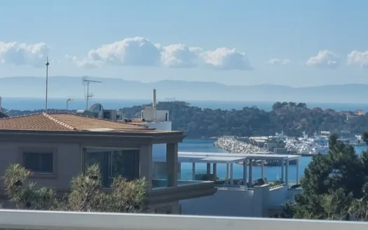 Ρετιρέ στη Βουλιαγμένη