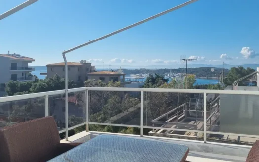 Ρετιρέ στη Βουλιαγμένη